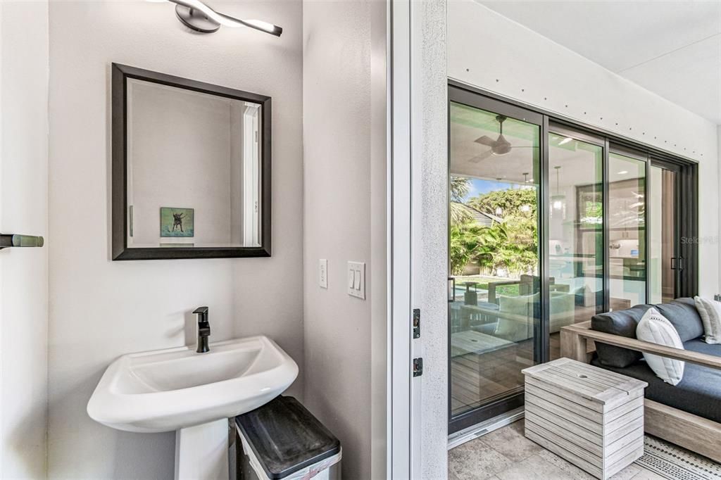 En Venta: $1,365,000 (4 camas, 3 baños, 2780 Pies cuadrados)