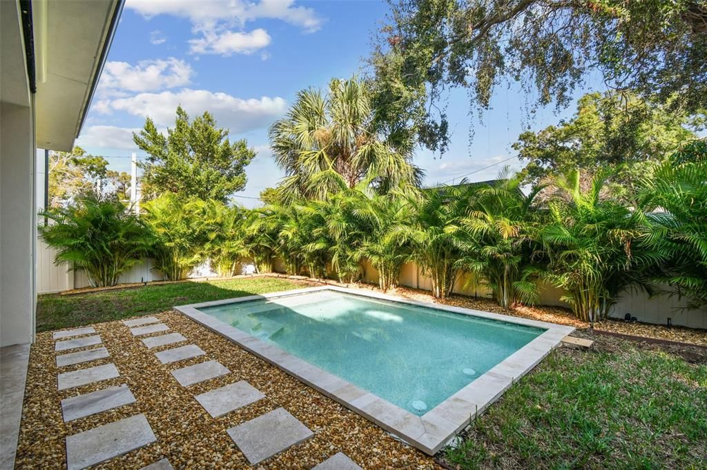 En Venta: $1,365,000 (4 camas, 3 baños, 2780 Pies cuadrados)