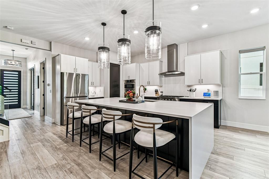 En Venta: $1,365,000 (4 camas, 3 baños, 2780 Pies cuadrados)