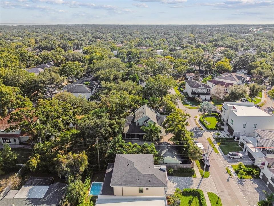 En Venta: $1,365,000 (4 camas, 3 baños, 2780 Pies cuadrados)