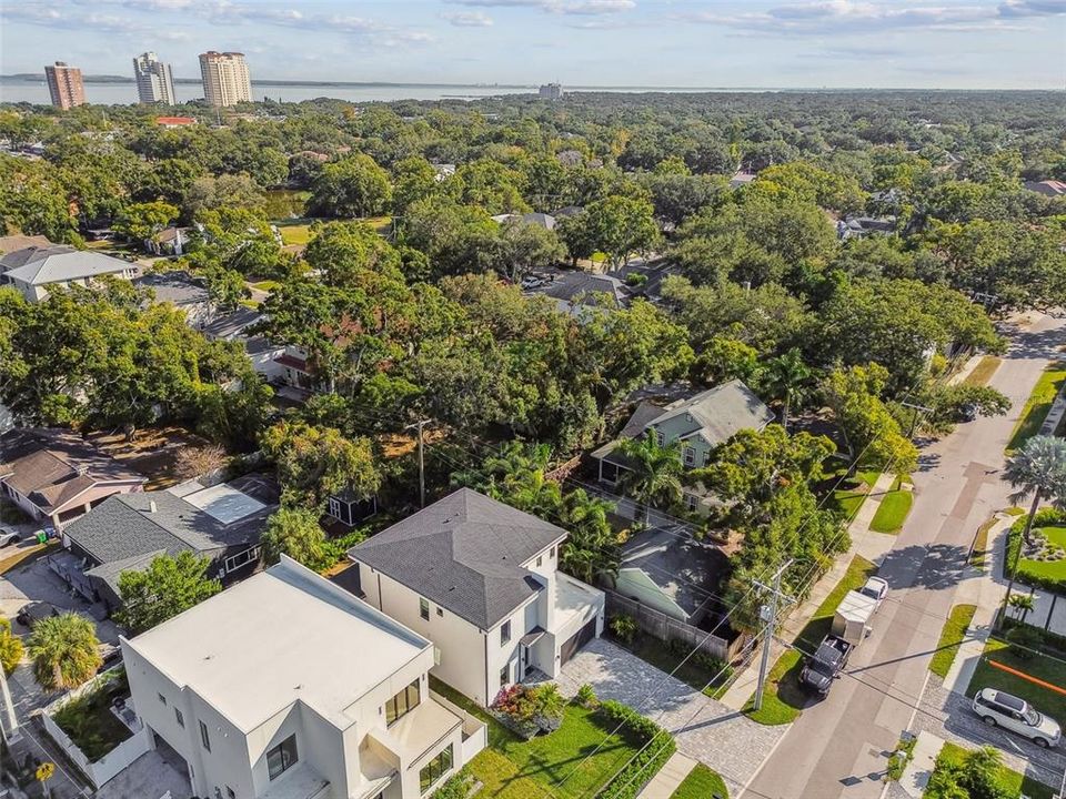 En Venta: $1,365,000 (4 camas, 3 baños, 2780 Pies cuadrados)