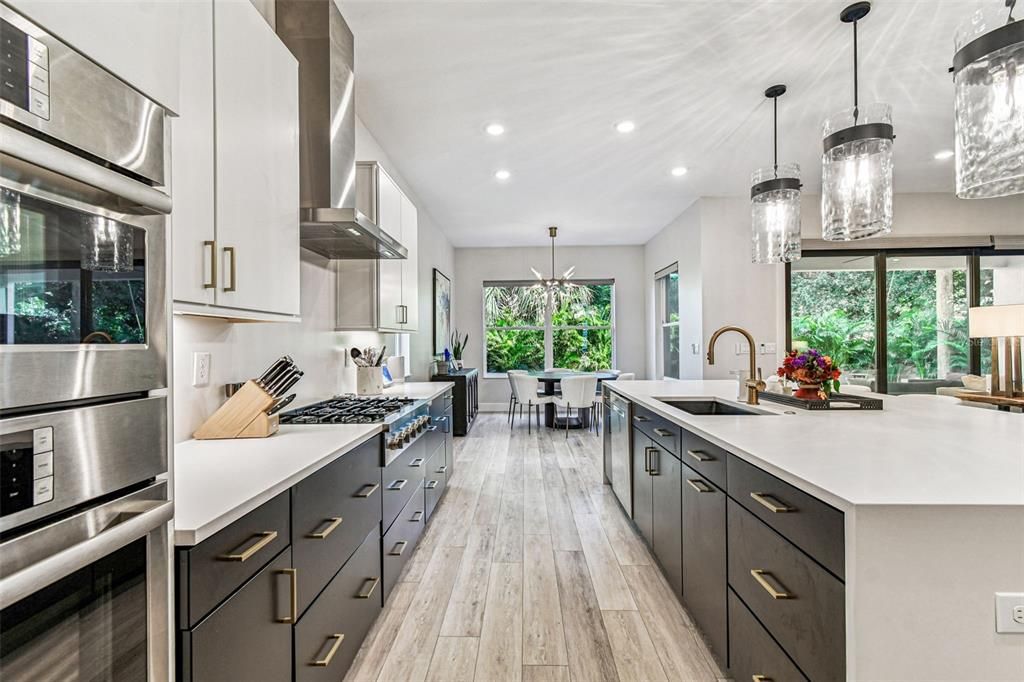 En Venta: $1,365,000 (4 camas, 3 baños, 2780 Pies cuadrados)