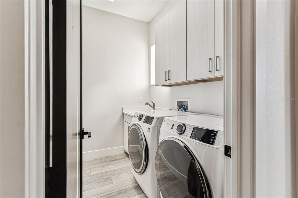 En Venta: $1,365,000 (4 camas, 3 baños, 2780 Pies cuadrados)