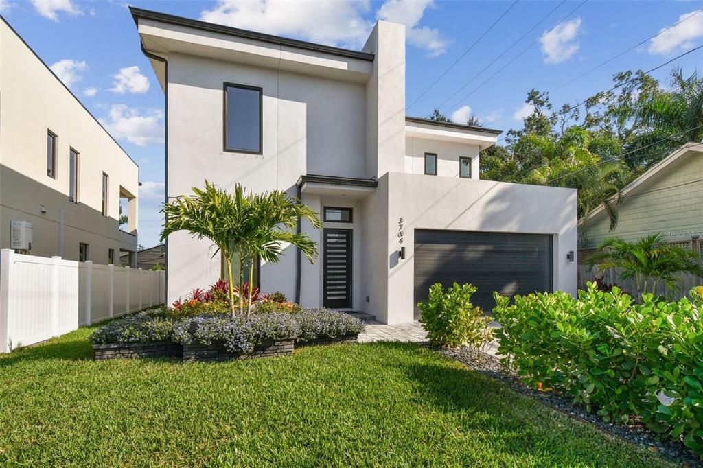 En Venta: $1,365,000 (4 camas, 3 baños, 2780 Pies cuadrados)