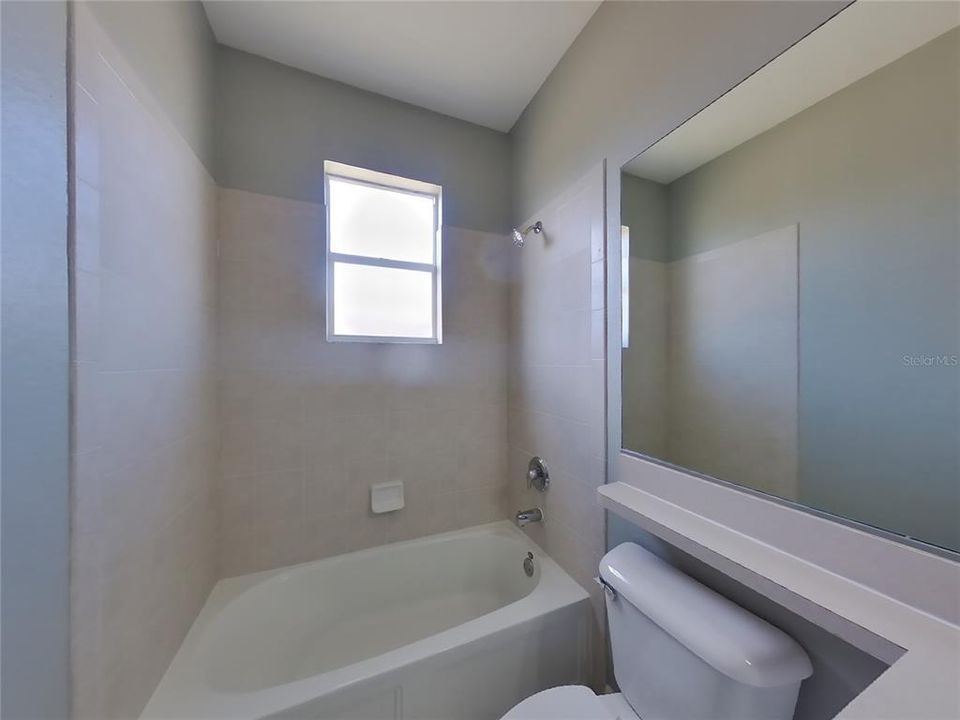 出租: $2,449 (3 贝兹, 2 浴室, 2159 平方英尺)