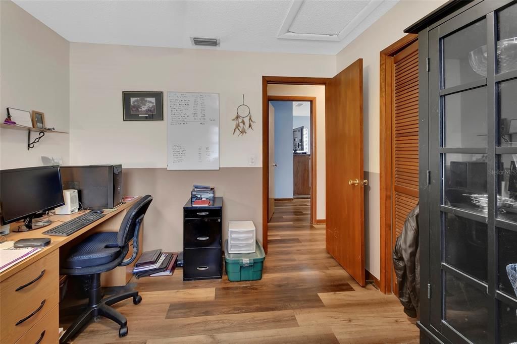 На продажу: $310,000 (3 спален, 2 ванн, 1271 Квадратных фут)