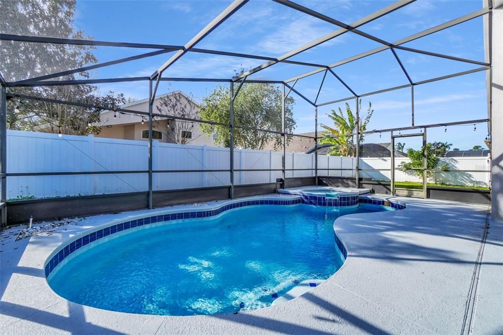 For Sale: $575,000 (4 beds, 2 baths, 1981 Square Feet)