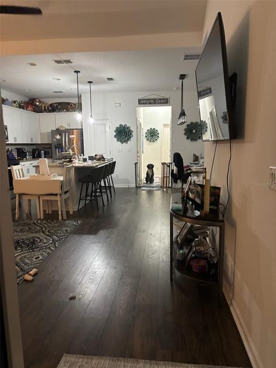 For Sale: $355,000 (2 beds, 2 baths, 1160 Square Feet)