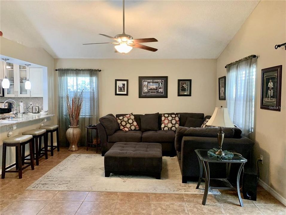 For Sale: $424,950 (3 beds, 2 baths, 1551 Square Feet)