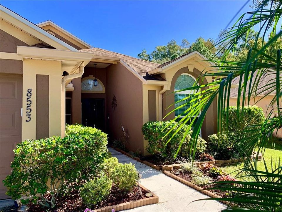 For Sale: $424,950 (3 beds, 2 baths, 1551 Square Feet)