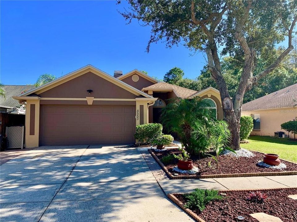 For Sale: $424,950 (3 beds, 2 baths, 1551 Square Feet)