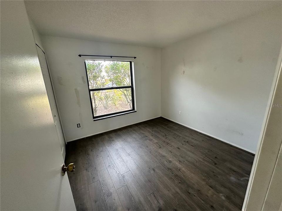 For Sale: $375,000 (3 beds, 2 baths, 1231 Square Feet)