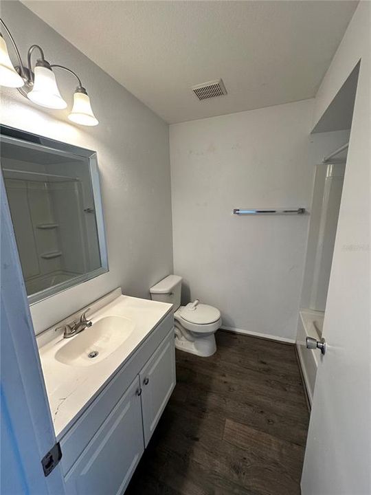 For Sale: $375,000 (3 beds, 2 baths, 1231 Square Feet)