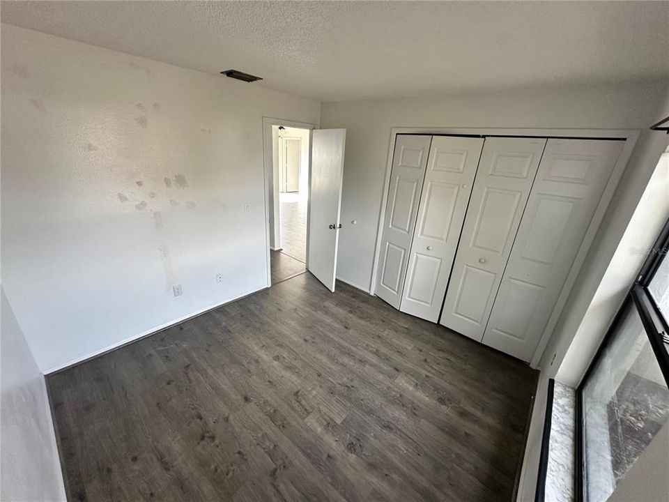 For Sale: $375,000 (3 beds, 2 baths, 1231 Square Feet)