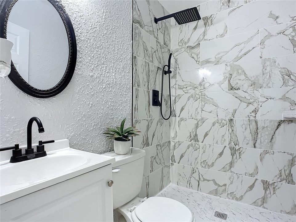 For Sale: $175,000 (3 beds, 2 baths, 912 Square Feet)