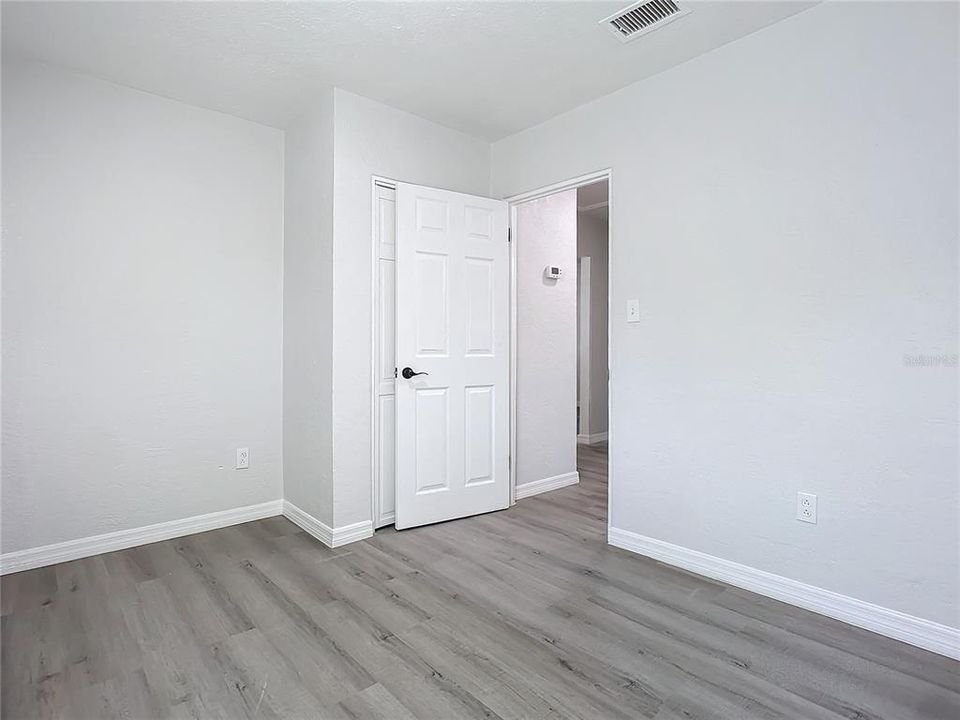 For Sale: $175,000 (3 beds, 2 baths, 912 Square Feet)