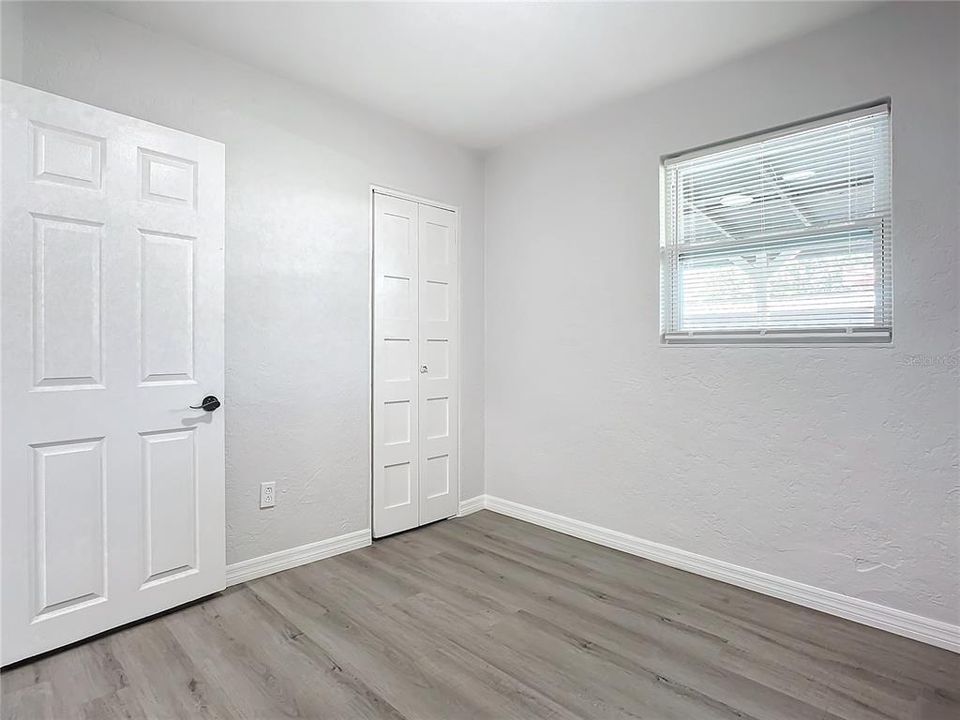 For Sale: $175,000 (3 beds, 2 baths, 912 Square Feet)