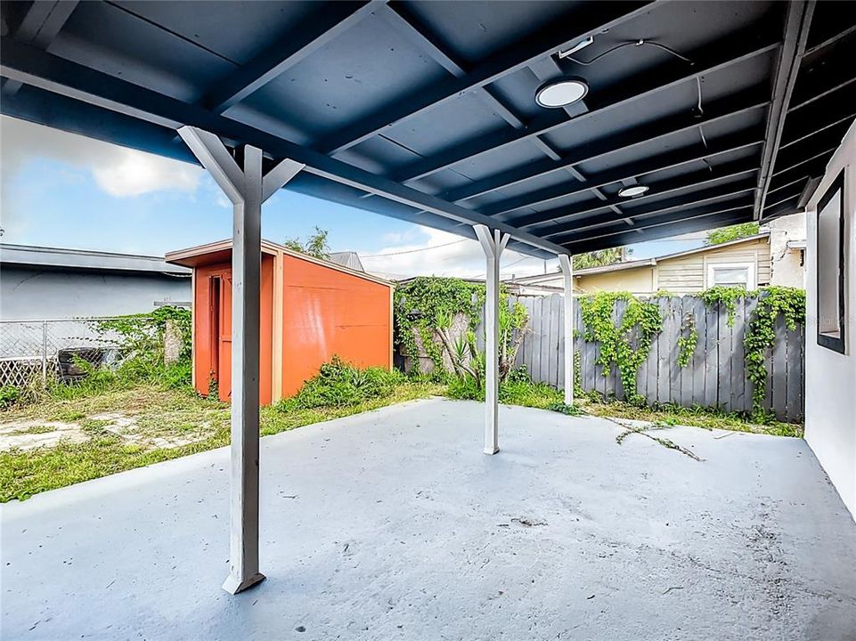 For Sale: $175,000 (3 beds, 2 baths, 912 Square Feet)