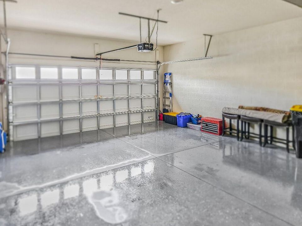 For Sale: $229,000 (2 beds, 2 baths, 1329 Square Feet)