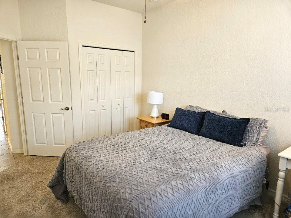 For Sale: $229,000 (2 beds, 2 baths, 1329 Square Feet)