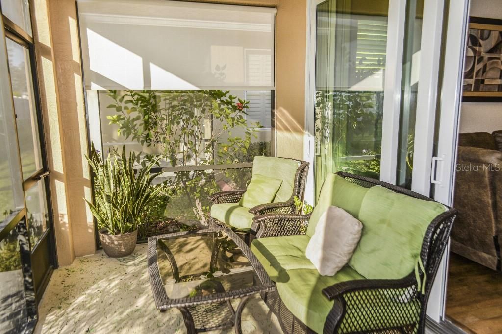 For Sale: $229,000 (2 beds, 2 baths, 1329 Square Feet)