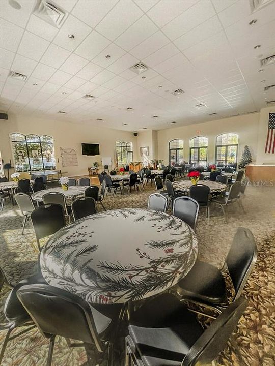 For Sale: $229,000 (2 beds, 2 baths, 1329 Square Feet)