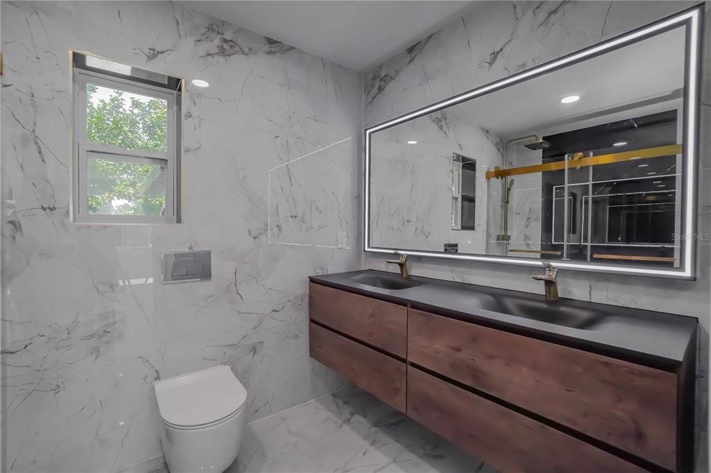 En Venta: $375,000 (3 camas, 2 baños, 1699 Pies cuadrados)