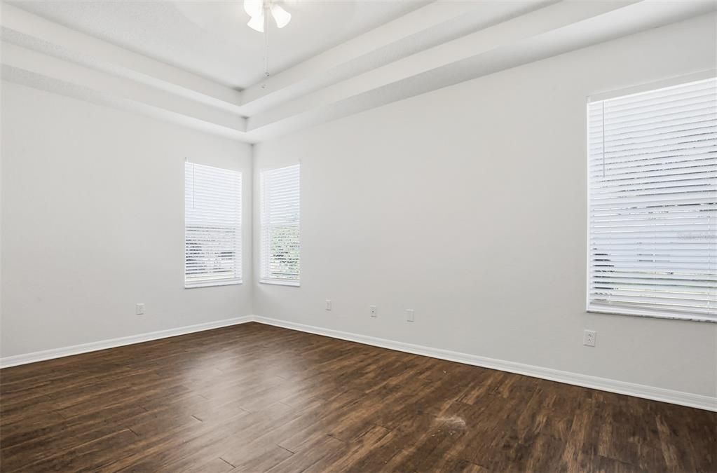 For Sale: $345,000 (3 beds, 2 baths, 2119 Square Feet)