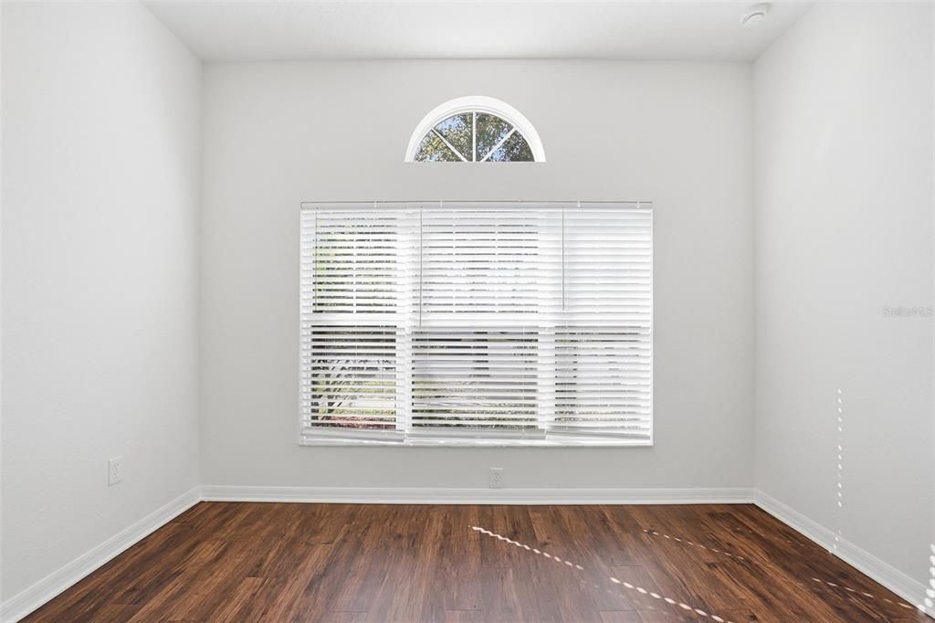 For Sale: $345,000 (3 beds, 2 baths, 2119 Square Feet)