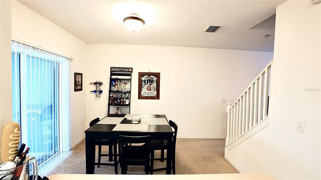 待售: $247,999 (2 贝兹, 2 浴室, 1398 平方英尺)