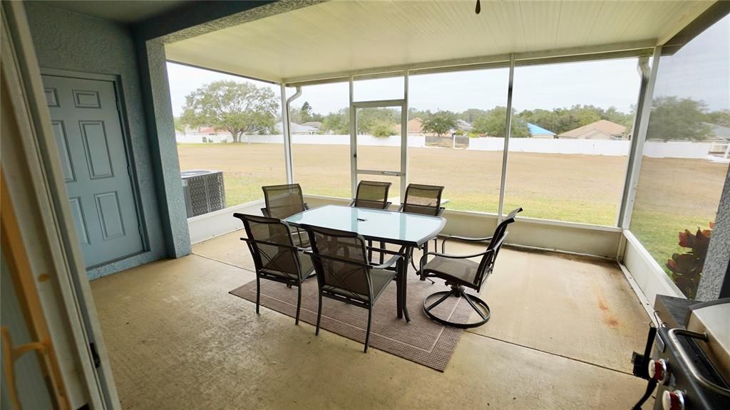 待售: $247,999 (2 贝兹, 2 浴室, 1398 平方英尺)