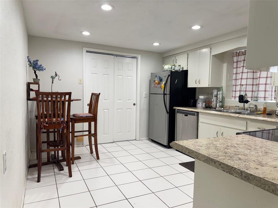 For Sale: $269,000 (3 beds, 2 baths, 1811 Square Feet)
