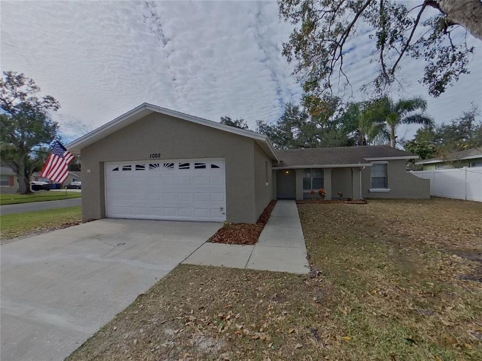 出租: $1,949 (2 贝兹, 2 浴室, 1208 平方英尺)