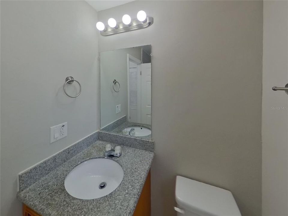 出租: $1,949 (2 贝兹, 2 浴室, 1208 平方英尺)