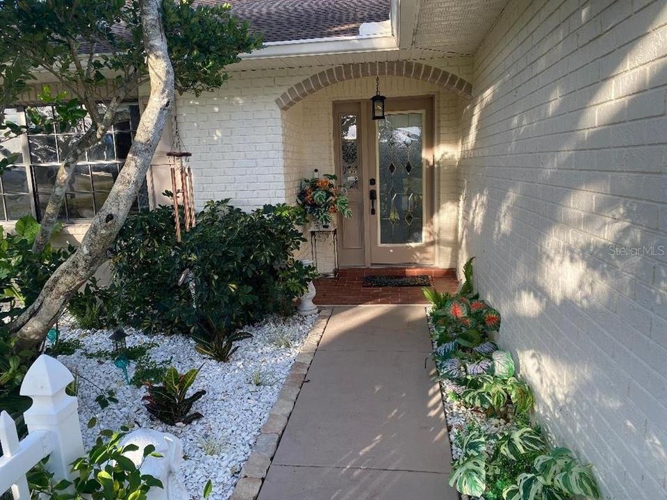 待售: $259,900 (2 贝兹, 2 浴室, 1644 平方英尺)