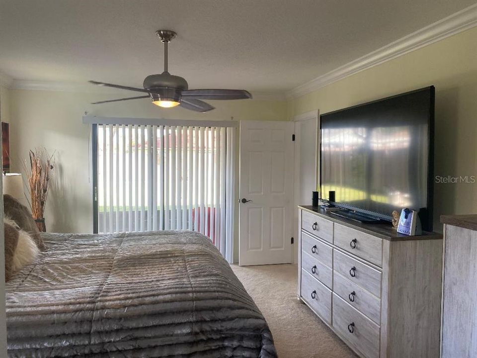 待售: $259,900 (2 贝兹, 2 浴室, 1644 平方英尺)