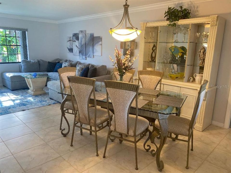 待售: $259,900 (2 贝兹, 2 浴室, 1644 平方英尺)