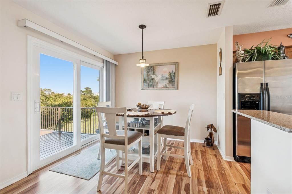 На продажу: $515,000 (3 спален, 2 ванн, 1443 Квадратных фут)