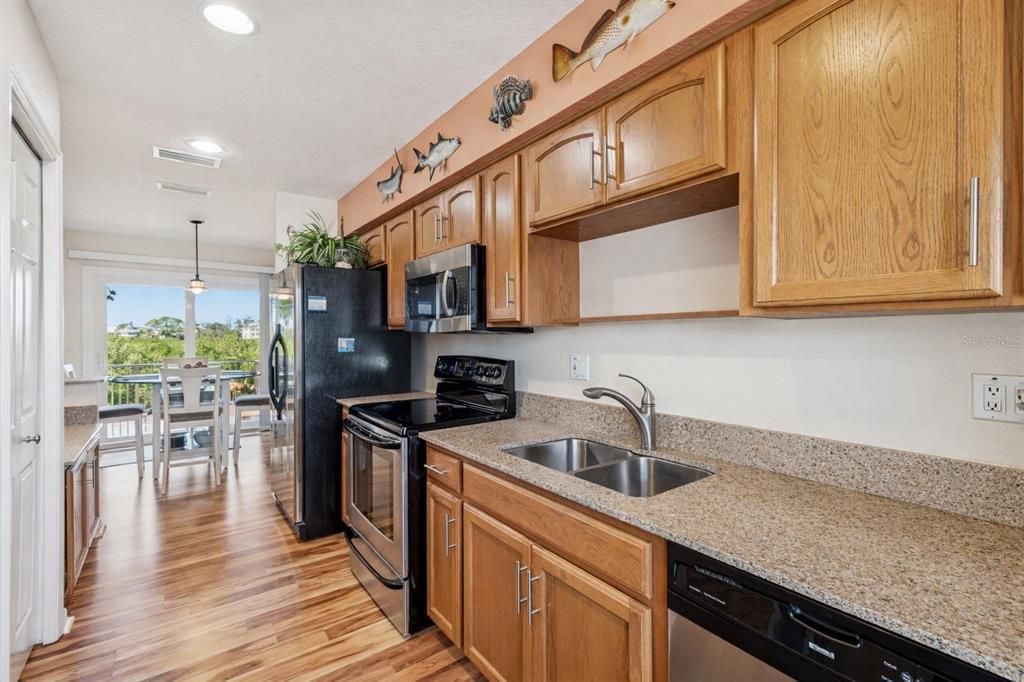 На продажу: $515,000 (3 спален, 2 ванн, 1443 Квадратных фут)