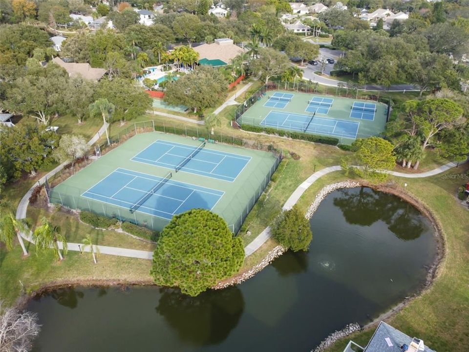 На продажу: $515,000 (3 спален, 2 ванн, 1443 Квадратных фут)