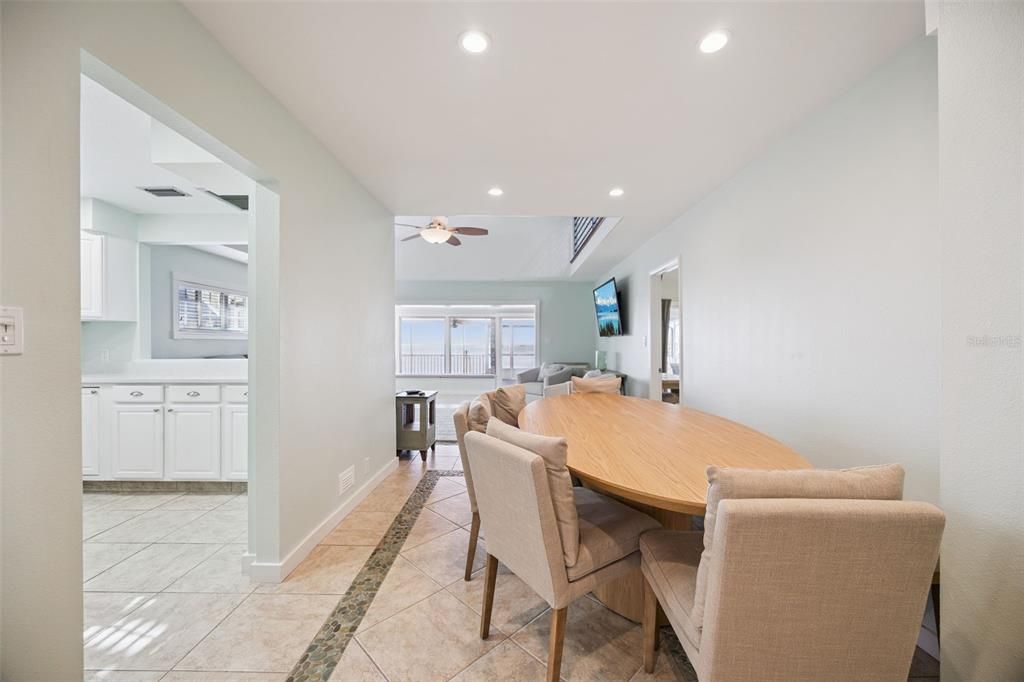 For Sale: $885,000 (3 beds, 3 baths, 2156 Square Feet)