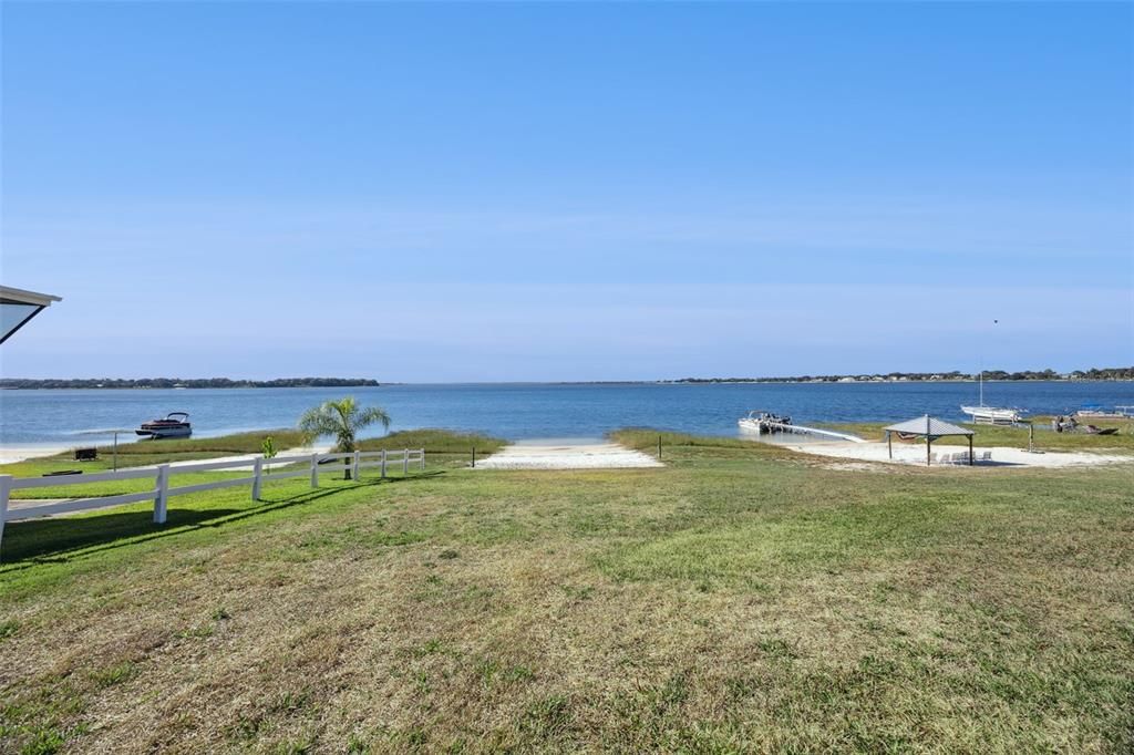 For Sale: $885,000 (3 beds, 3 baths, 2156 Square Feet)