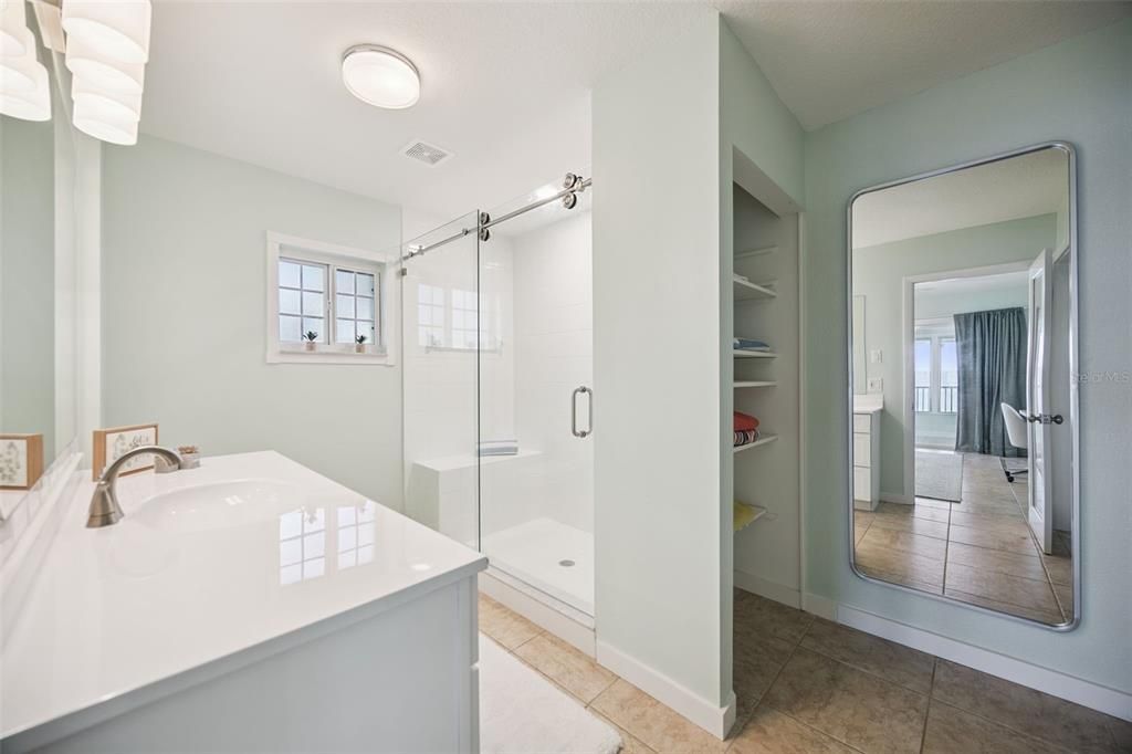 For Sale: $885,000 (3 beds, 3 baths, 2156 Square Feet)