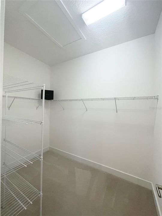 На продажу: $570,000 (2 спален, 2 ванн, 1957 Квадратных фут)