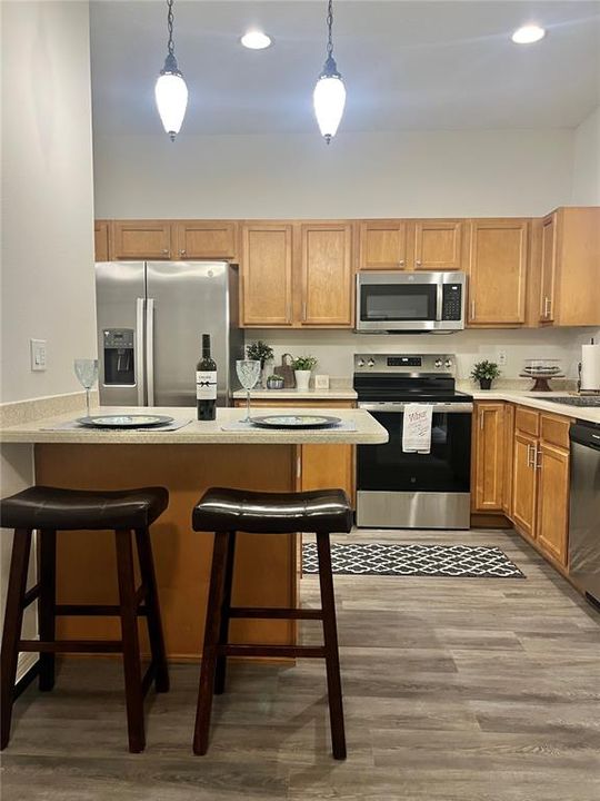 На продажу: $299,999 (3 спален, 2 ванн, 1842 Квадратных фут)