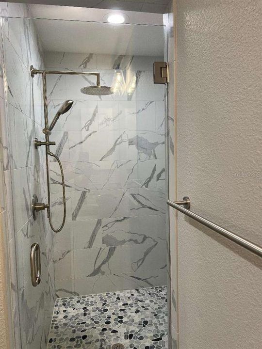 En Venta: $439,500 (3 camas, 2 baños, 1759 Pies cuadrados)