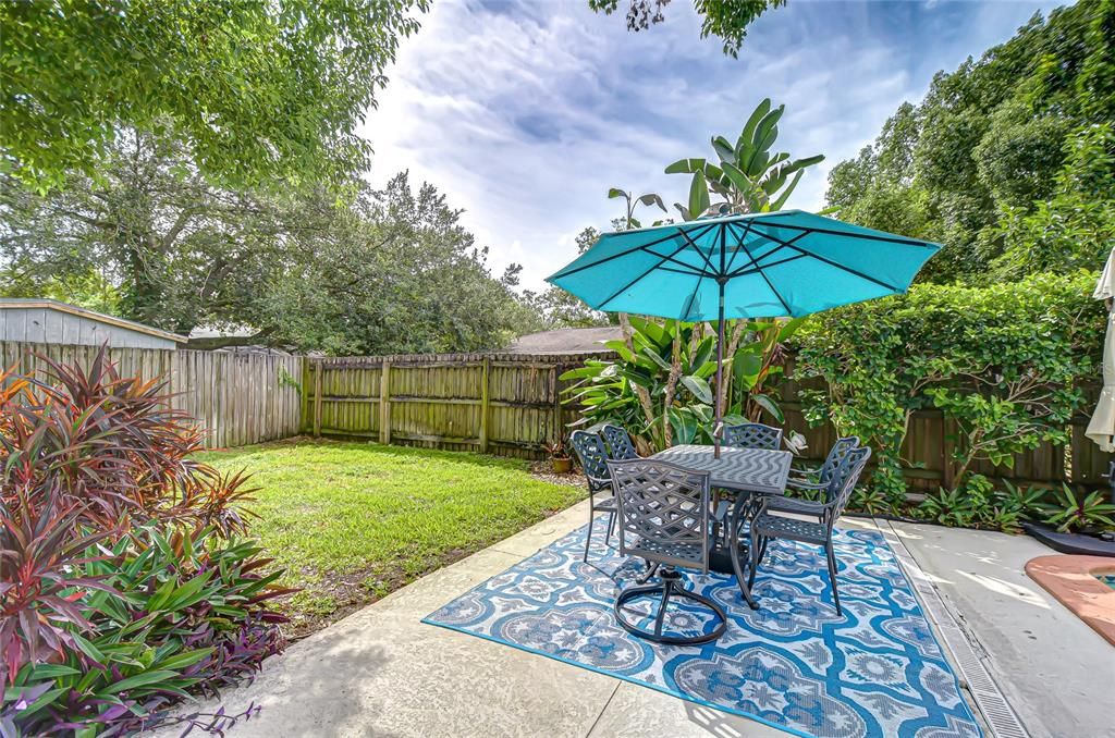 待售: $425,000 (4 贝兹, 2 浴室, 1842 平方英尺)