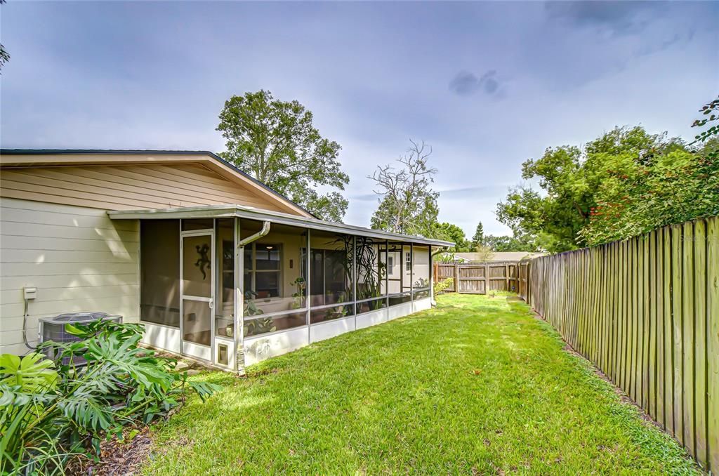 待售: $425,000 (4 贝兹, 2 浴室, 1842 平方英尺)