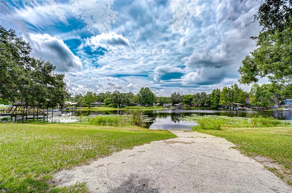 待售: $425,000 (4 贝兹, 2 浴室, 1842 平方英尺)