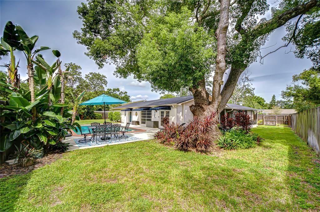 待售: $425,000 (4 贝兹, 2 浴室, 1842 平方英尺)